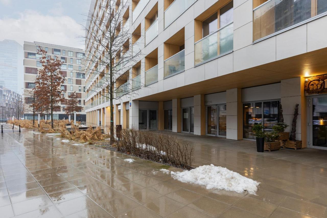 Cozy Apartments With Parking In The 19Th District By Noclegi Renters 华沙 外观 照片