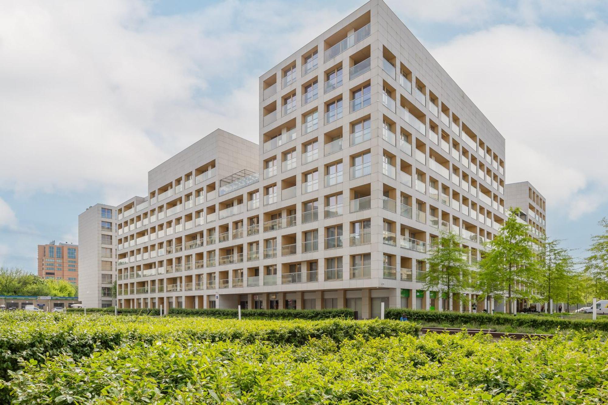 Cozy Apartments With Parking In The 19Th District By Noclegi Renters 华沙 外观 照片