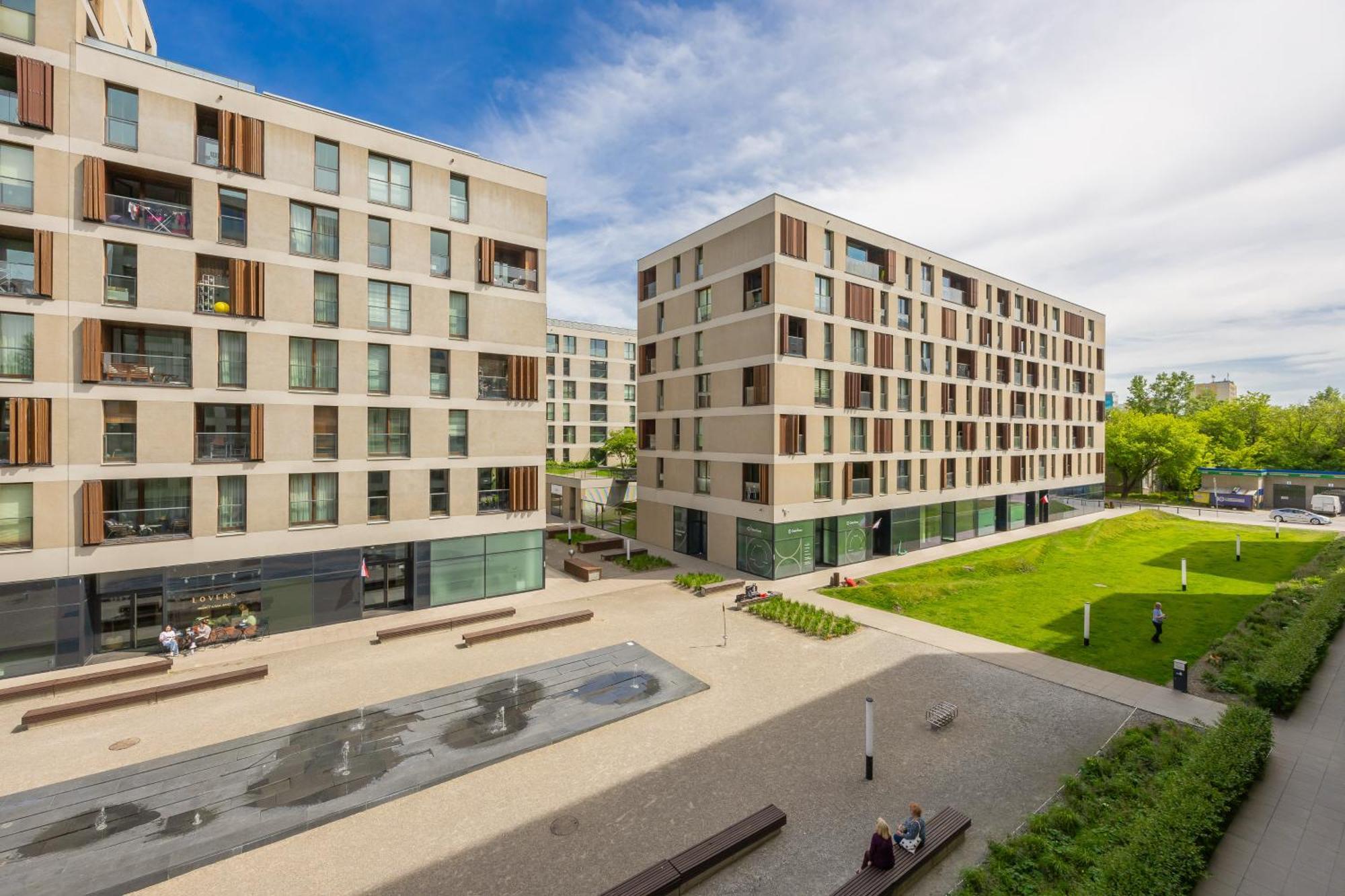 Cozy Apartments With Parking In The 19Th District By Noclegi Renters 华沙 外观 照片