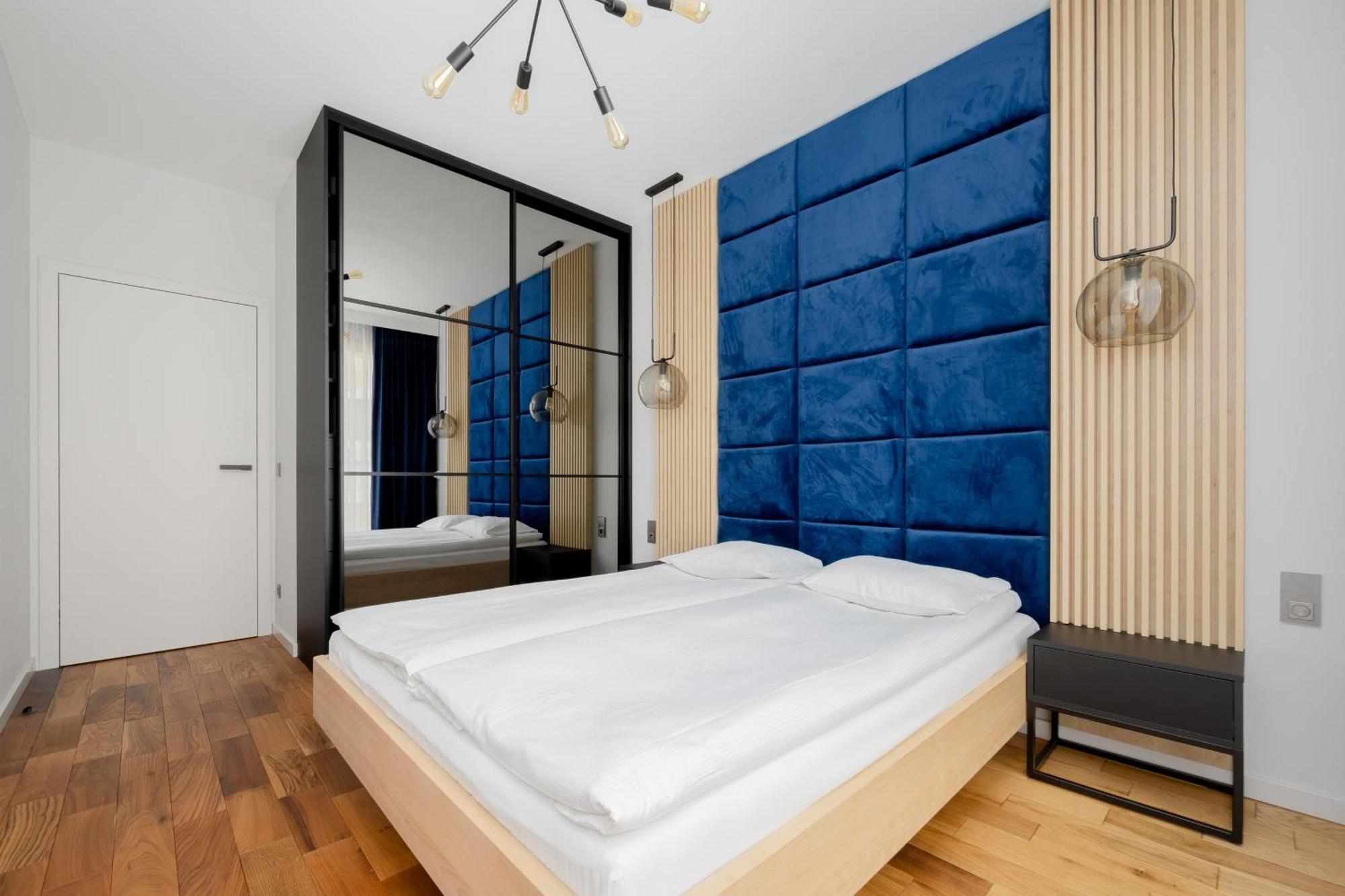 Cozy Apartments With Parking In The 19Th District By Noclegi Renters 华沙 外观 照片