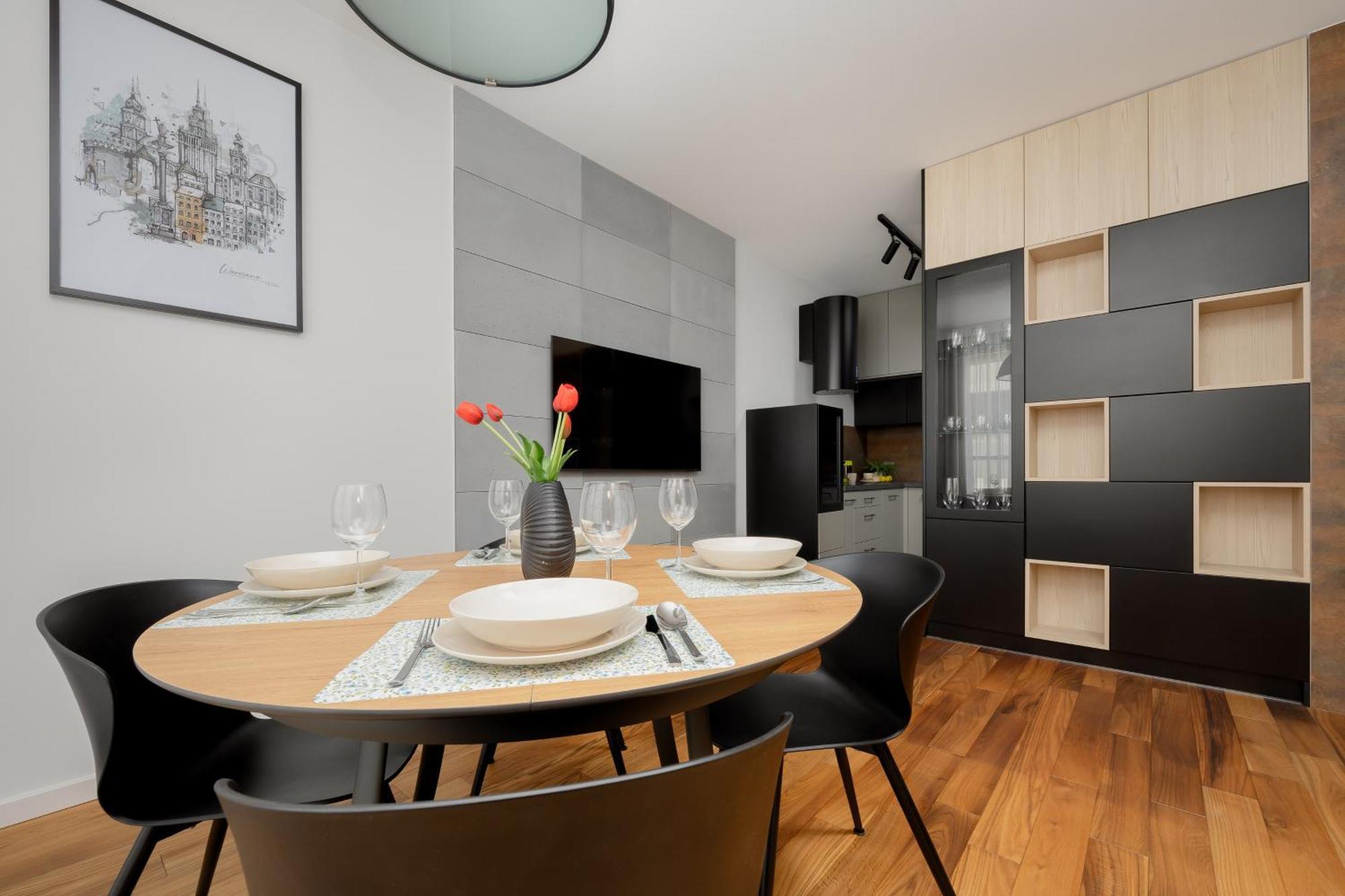 Cozy Apartments With Parking In The 19Th District By Noclegi Renters 华沙 外观 照片