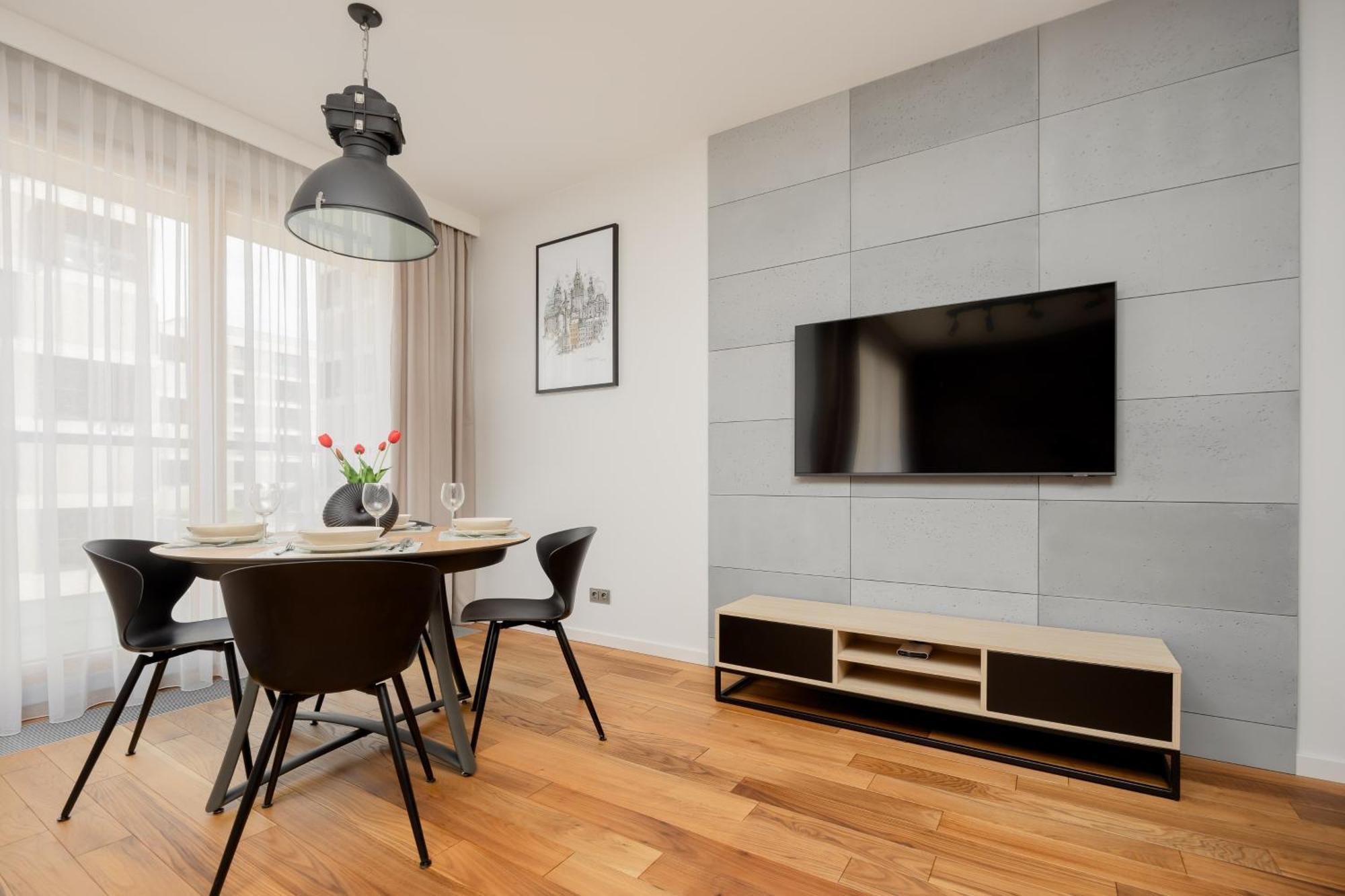 Cozy Apartments With Parking In The 19Th District By Noclegi Renters 华沙 外观 照片